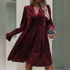 NWT Burgundy A-Line Long Sleeves Pleated Velvet V-Neck Tiered Dress Small